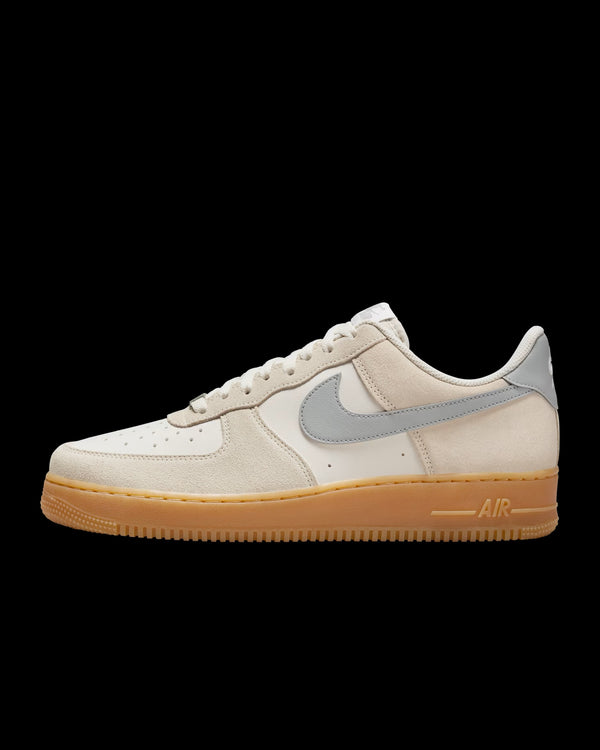 Nike Air Force 1 ’07 LV8 Sneakers