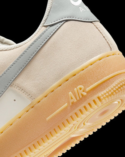 Nike Air Force 1 ’07 LV8 Sneakers