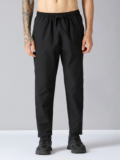 MEN’S BAGGY TRACK PANTS – STRAIGHT FIT, MAXIMUM FREEDOM