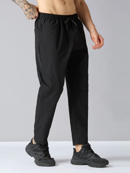 MEN’S BAGGY TRACK PANTS – STRAIGHT FIT, MAXIMUM FREEDOM
